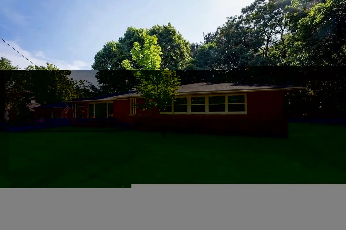 640 N Adelaide Street, Fenton, MI 48430 - #1