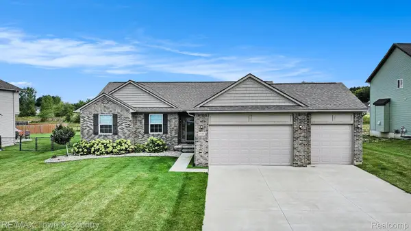 1535 Woodlake Lane, GrandBlanc, MI 48439
