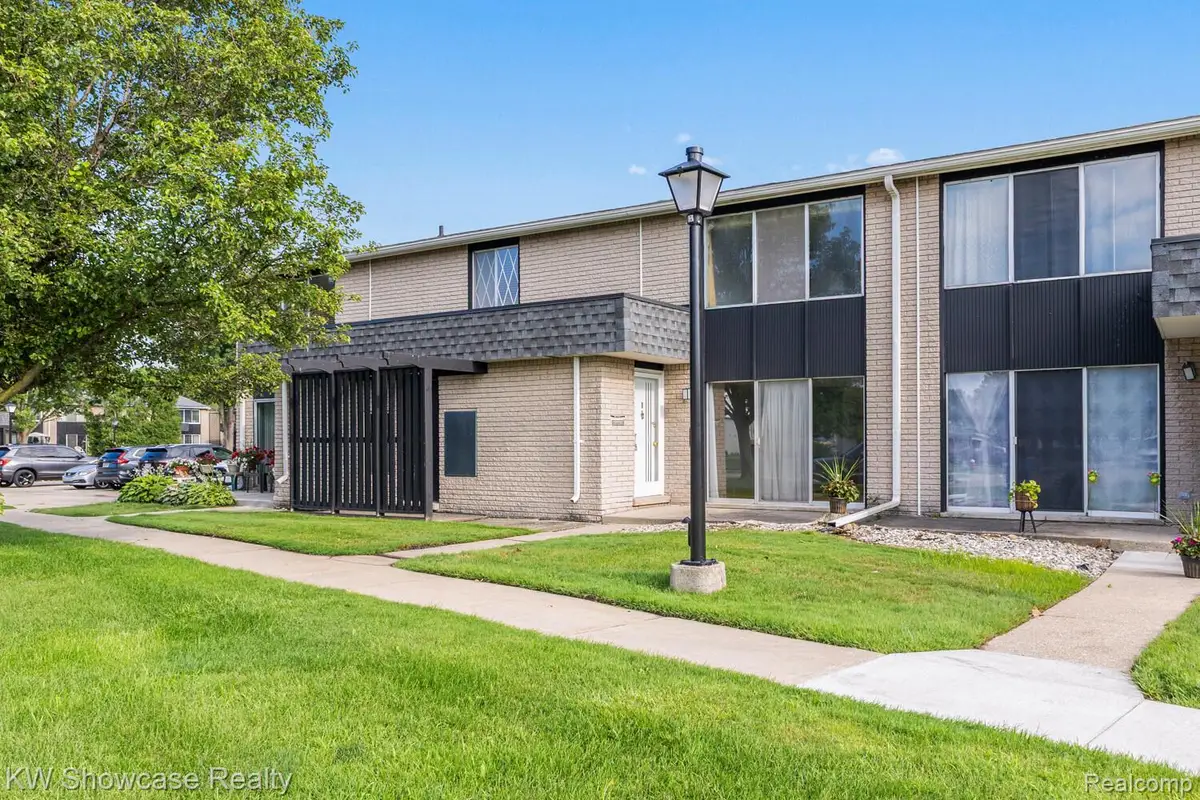 30167 Lorraine Avenue, Warren, MI 48093 - #1