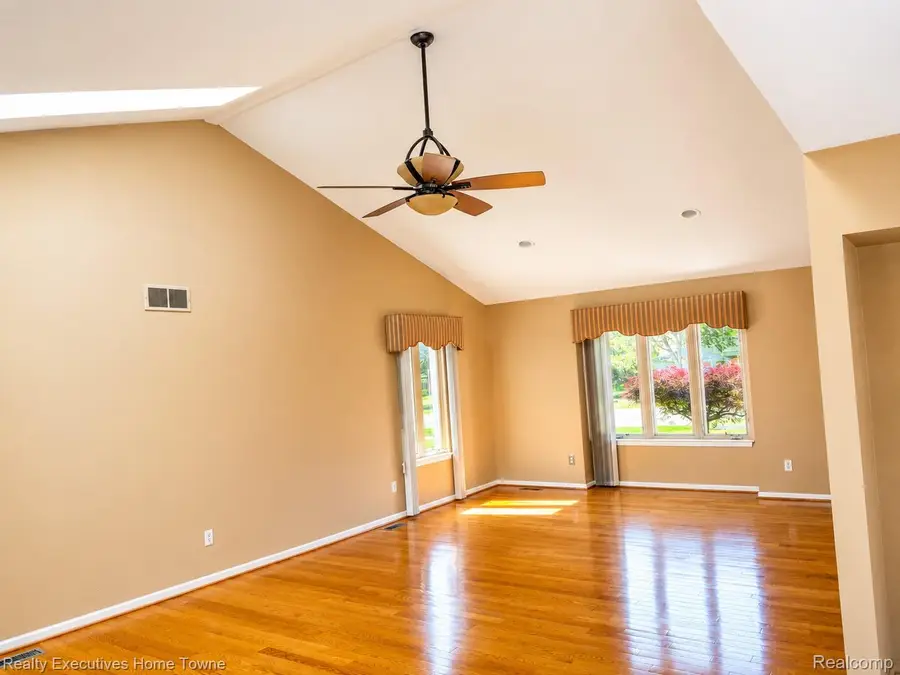 20791 Outer Drive, Dearborn, MI 48124 - #2
