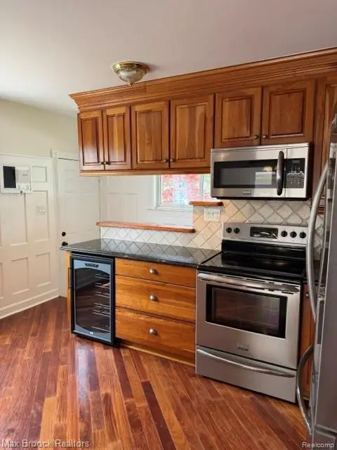 44252 Felstone Drive, Sterling Heights, MI 48313 - #3