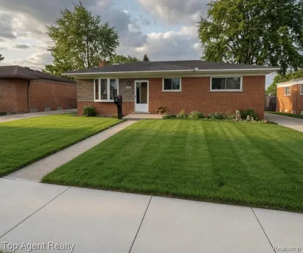 4436 Buckingham Drive, Warren, MI 48092
