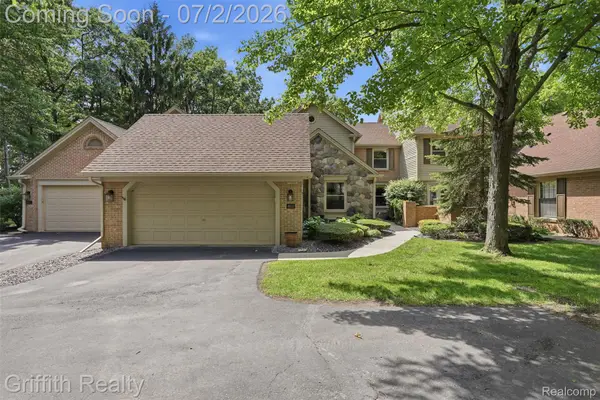 4603 Golf View Drive, Brighton, MI 48116