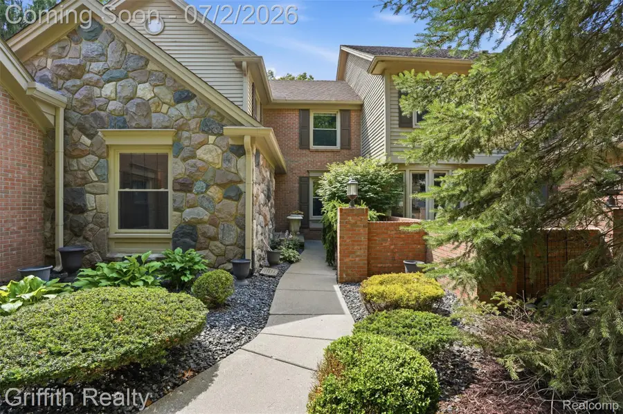 4603 Golf View Drive, Brighton, MI 48116 - #2