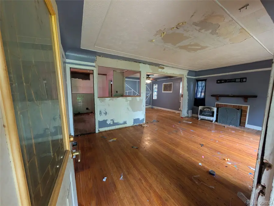 12283 Kilbourne Street, Detroit, MI 48213 - #3