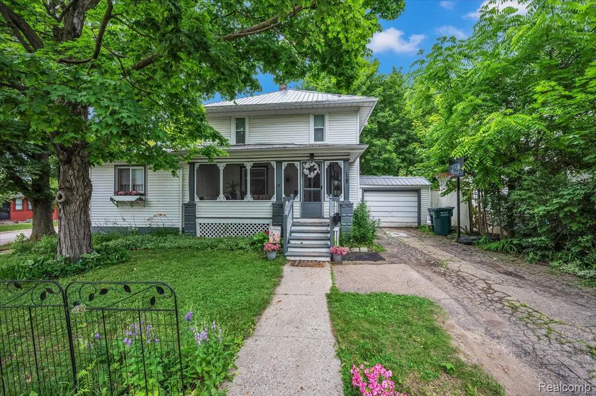 128 Fox Street, Lapeer, MI 48446 - #1