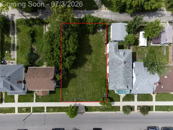 1704 W Euclid Street, Detroit, MI 48206