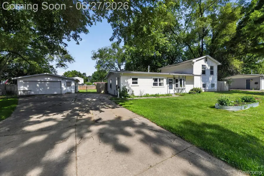 6260 Beth, Brighton, MI 48116 - #2