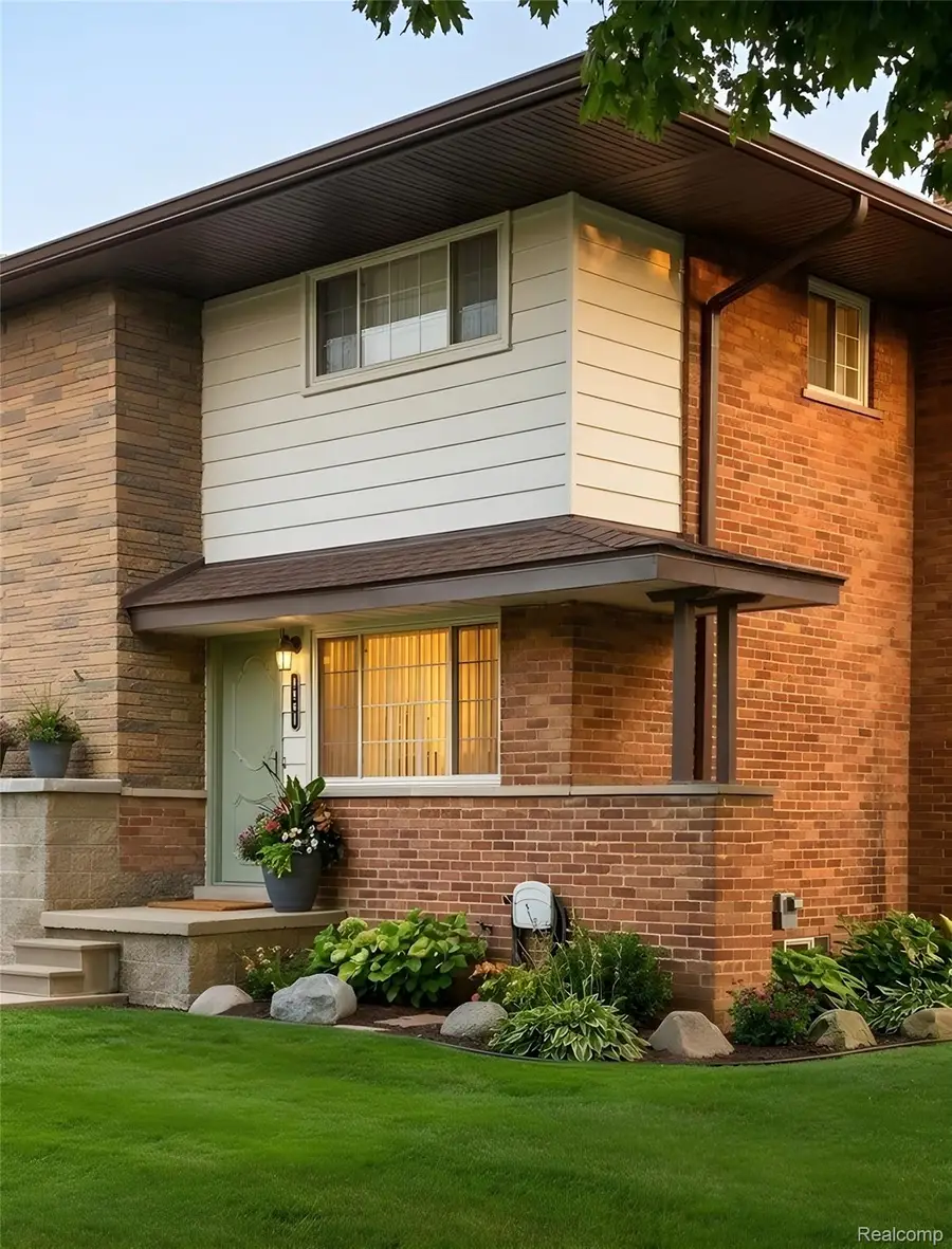 9921 Middlebelt Road #32, Livonia, MI 48150 - #2