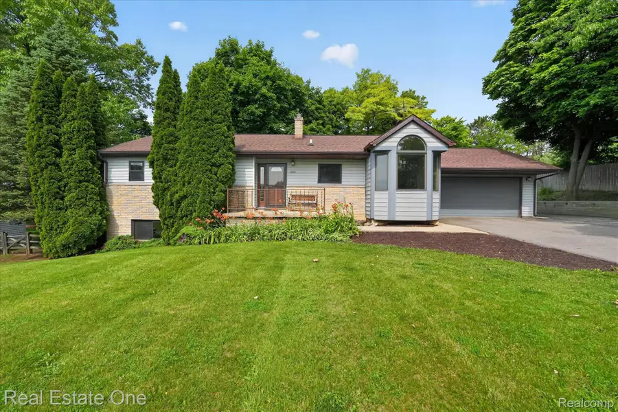 30691 Rainbow Drive, New Hudson, MI 48165 - #3