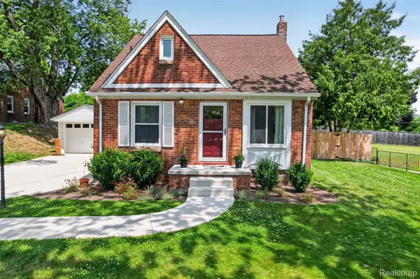 3556 Lincolnshire Road, Waterford, MI 48328