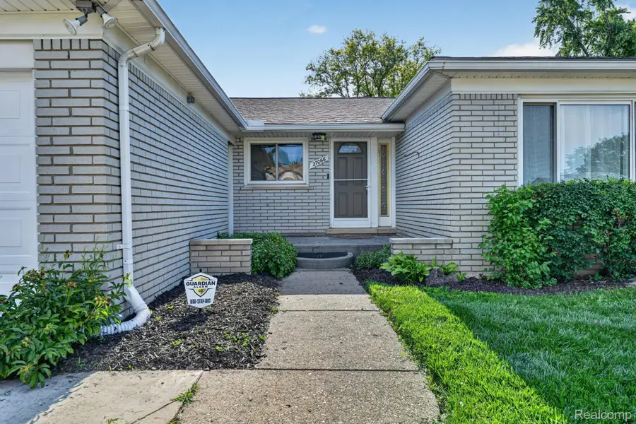 27066 Sutherland Street, Southfield, MI 48076 - #2
