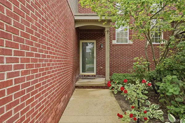 5953 High Point Court #29, Brighton, MI 48116
