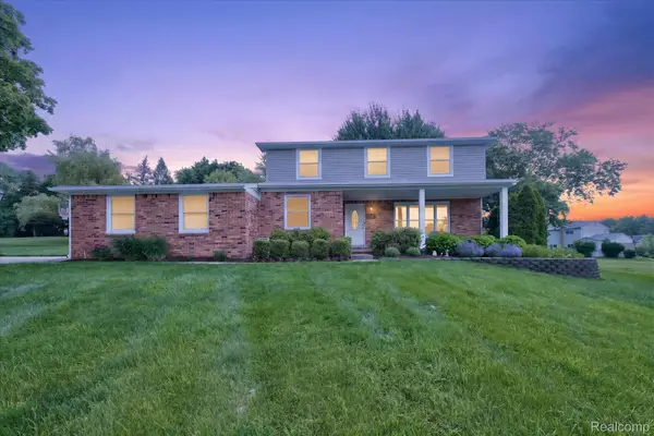 31136 Carriage Hill Court, FarmingtonHills, MI 48331
