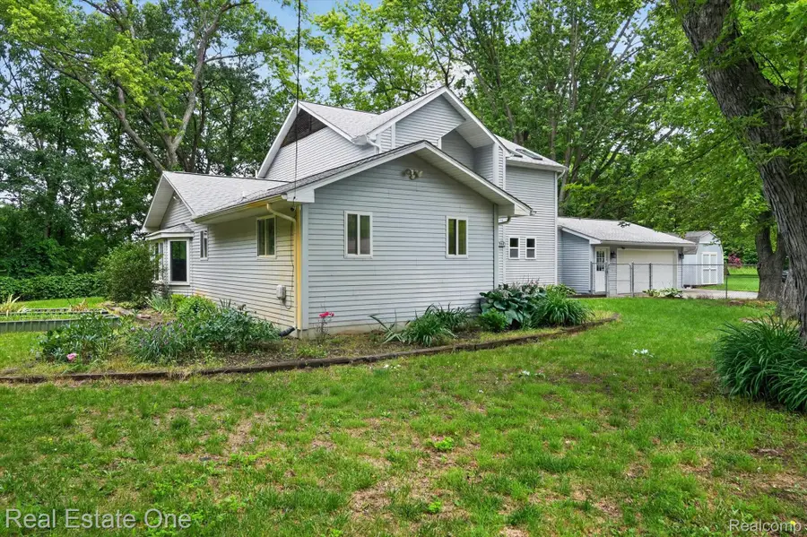 904 N Park Street, Highland, MI 48356 - #2