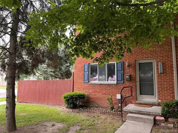 25709 Salem #74, Roseville, MI 48088