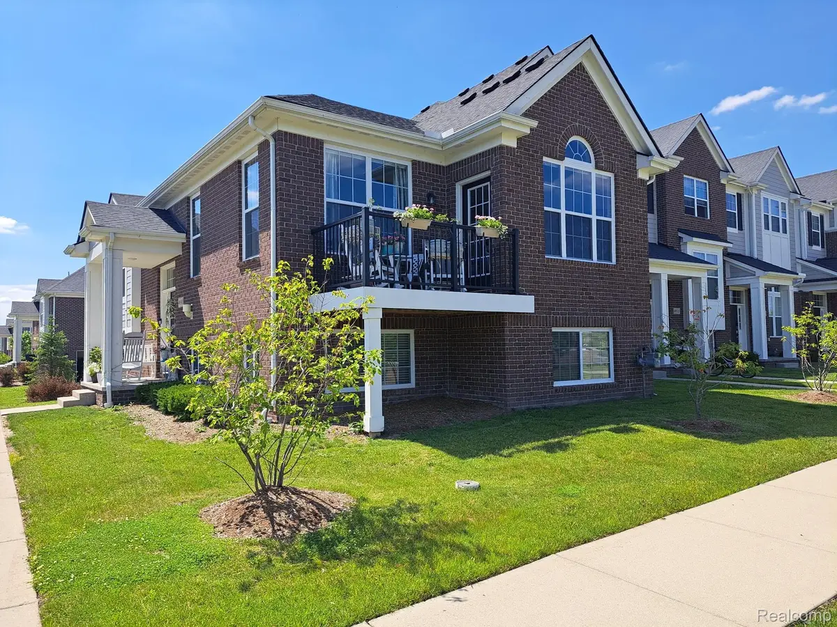 49503 Lantern Way, Canton, MI 48188 - #1