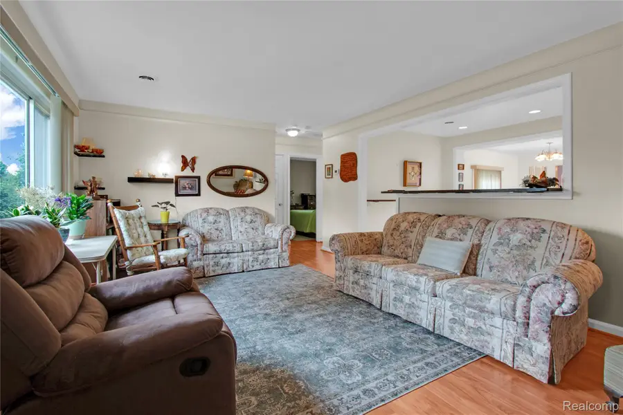 16899 Beech Daly Road, Redford, MI 48240 - #2