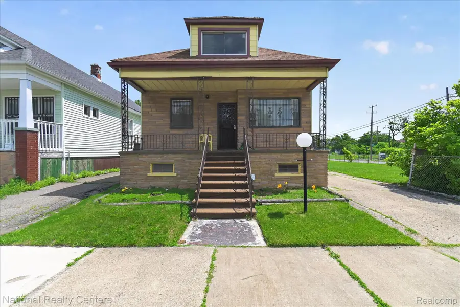 13814 Newbern Street, Hamtramck, MI 48212 - #2