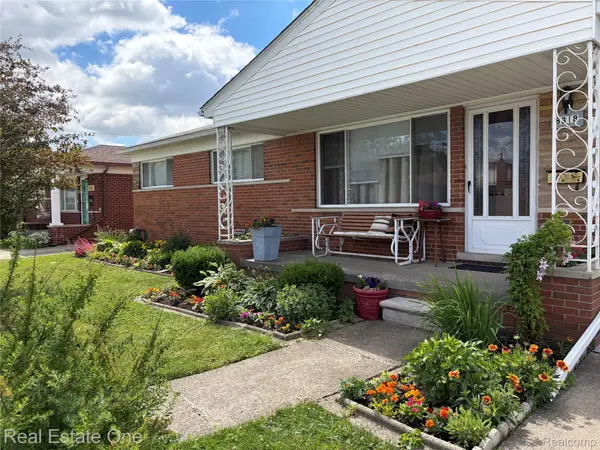 8318 Stanley Drive, Warren, MI 48093