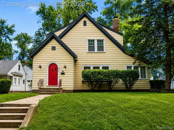 217 Navajo Avenue, Pontiac, MI 48341