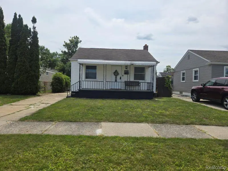 13009 Castle Street, Southgate, MI 48195 - #2