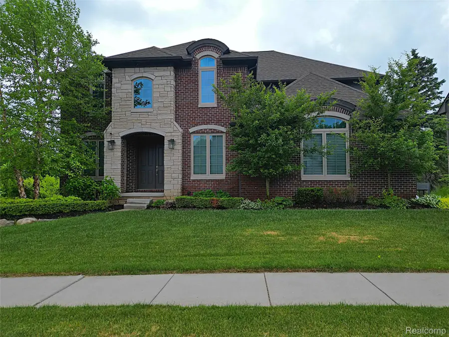 4966 Park Manor Drive, Troy, MI 48098 - #2