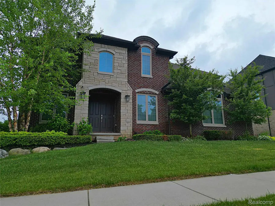 4966 Park Manor Drive, Troy, MI 48098 - #3