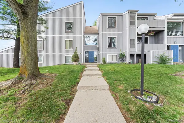 9601 Bayview Drive #301, Ypsilanti, MI 48197