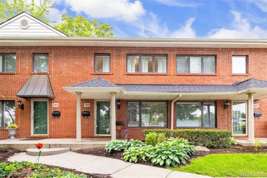1005 N Old Woodward Avenue, Birmingham, MI 48009 - #2
