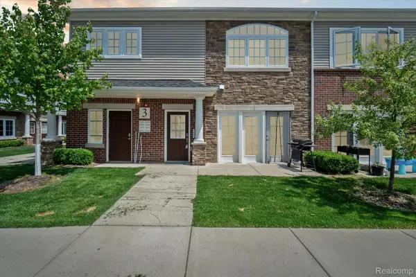 5662 Arbor Chase Drive, AnnArbor, MI 48103