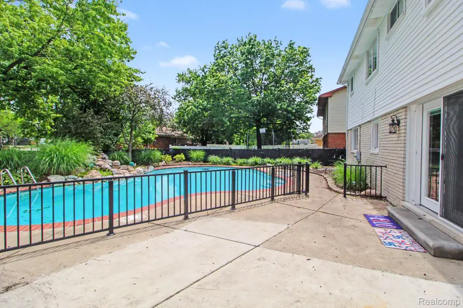 6492 Durham Drive, Canton, MI 48187 - #2