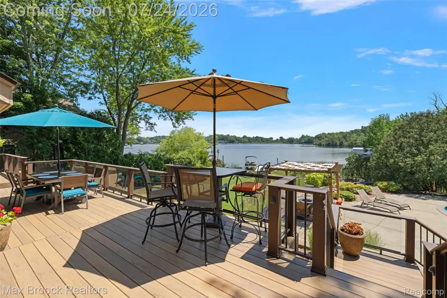 2445 Island View Drive, West Bloomfield, MI 48324 - #2