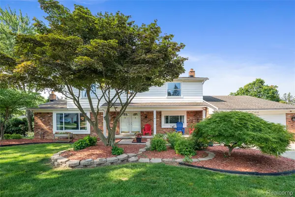 3739 Fife Lane, WestBloomfield, MI 48323