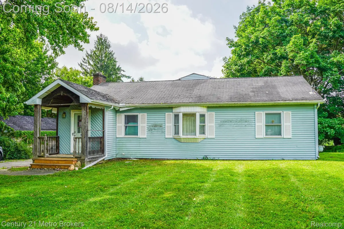 8294 Davison Road, Davison, MI 48423 - #1