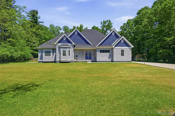 25212 Edgemont Drive, Southfield, MI 48033