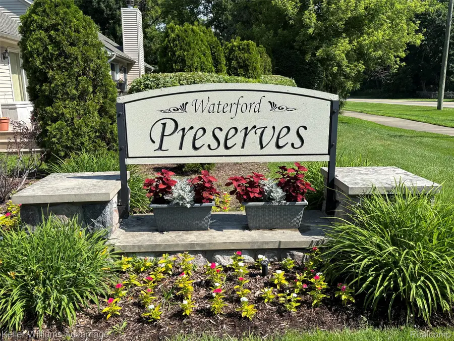 5517 Ashby Court, Waterford, MI 48327 - #2