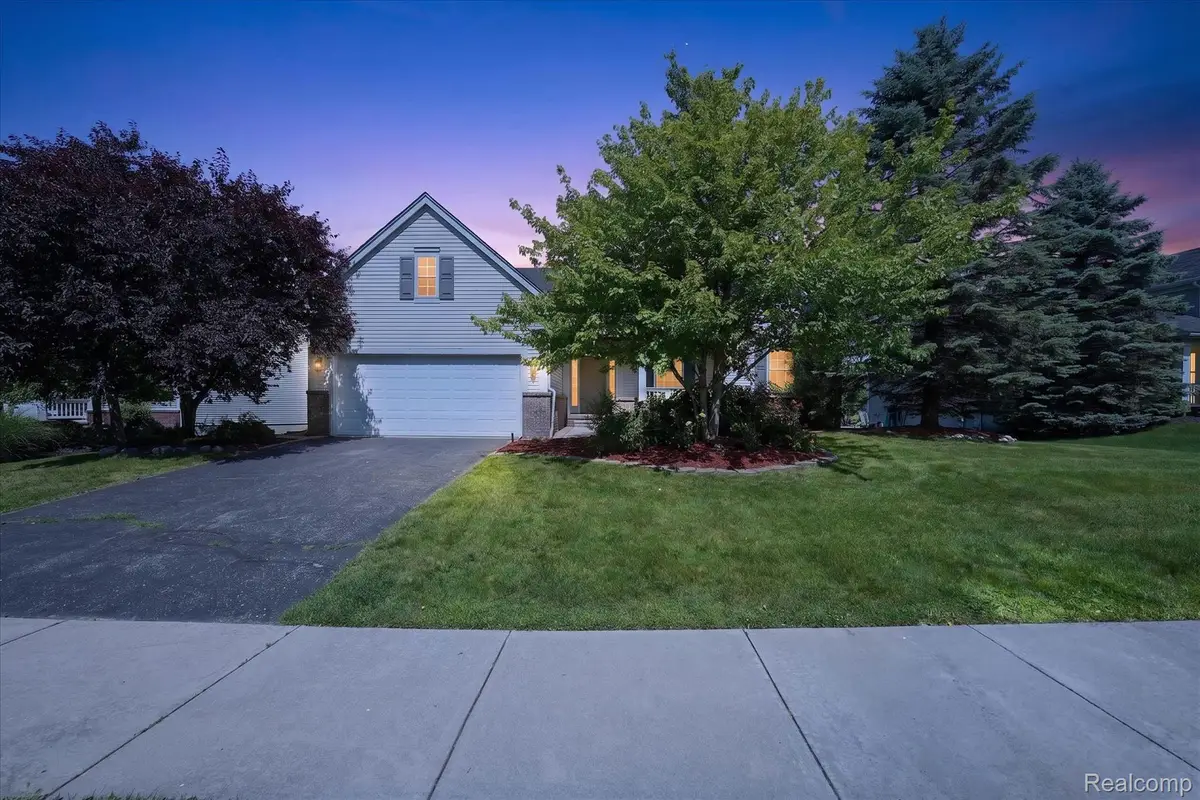 860 Island Lake Drive, Oxford, MI 48371 - #1