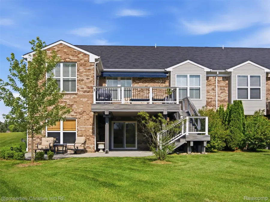 2290 Monte Vista Court, Orion, MI 48360 - #2