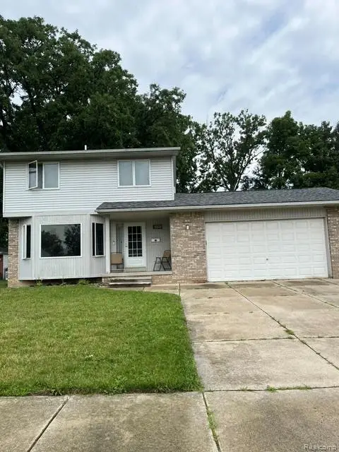 19169 Hazelwood Street, Roseville, MI 48066