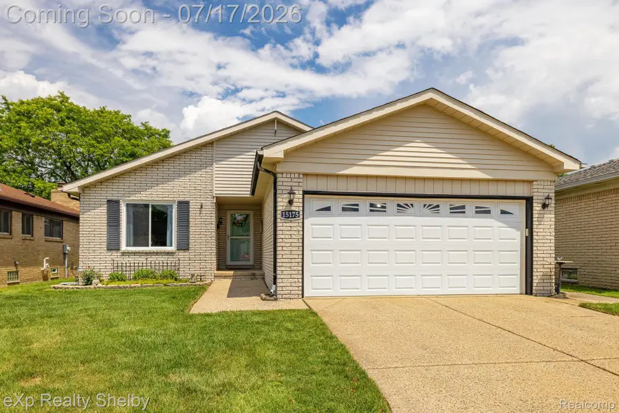 15175 La Grande Plaza #32, Warren, MI 48088 - #3
