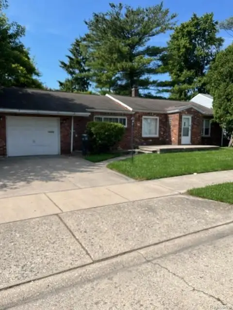 11310 Packard Avenue, Warren, MI 48089 - #1