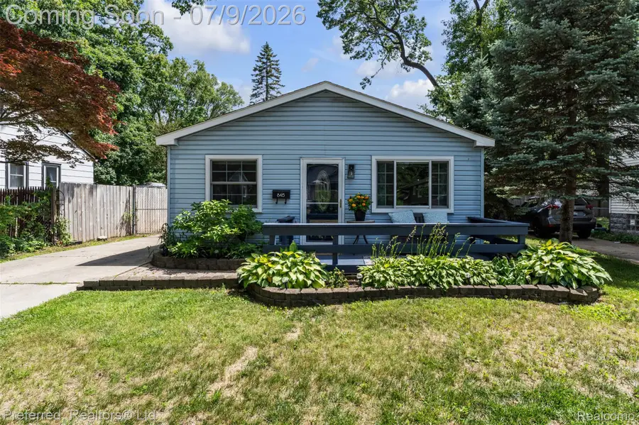 845 W Marshall Street, Ferndale, MI 48220 - #3
