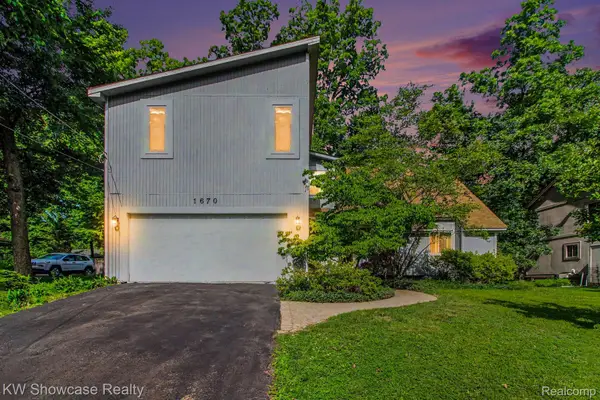 1670 Post Avenue, WestBloomfield, MI 48324