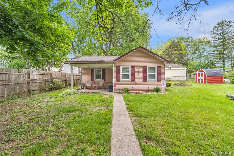 11063 Jackson Street, Taylor, MI 48180 - #2