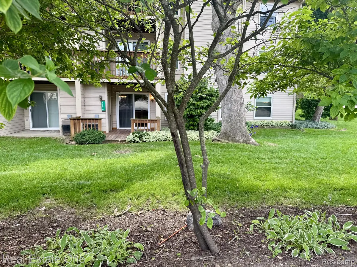 5096 Harbor Oak Drive #31, Waterford, MI 48329 - #1