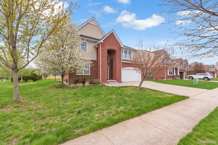 50647 Bredenbury Drive, Macomb, MI 48044 - #2