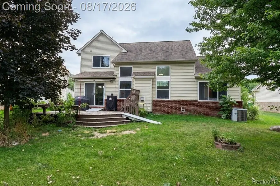 43072 Bradley Drive, Belleville, MI 48111 - #3