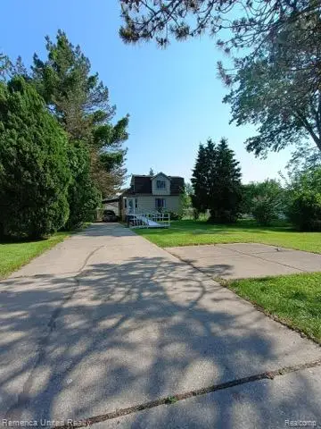 435 Riverbank Street, Wyandotte, MI 48192 - #1