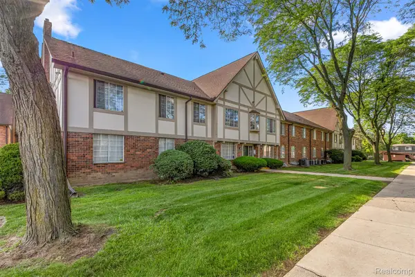 30220 Southfield Road, Southfield, MI 48076